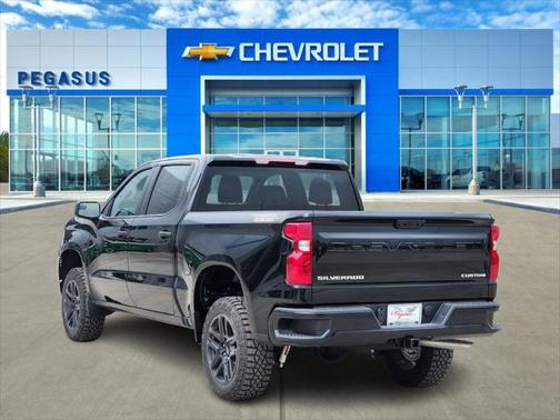 2025 Chevrolet Silverado 1500 Custom Trail Boss