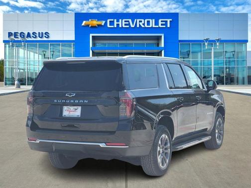 2025 Chevrolet Suburban LS