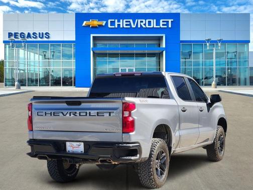 2023 Chevrolet Silverado 1500 Custom Trail Boss