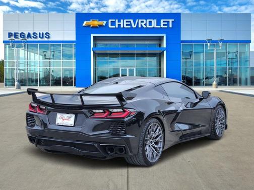 2025 Chevrolet Corvette Stingray w/1LT