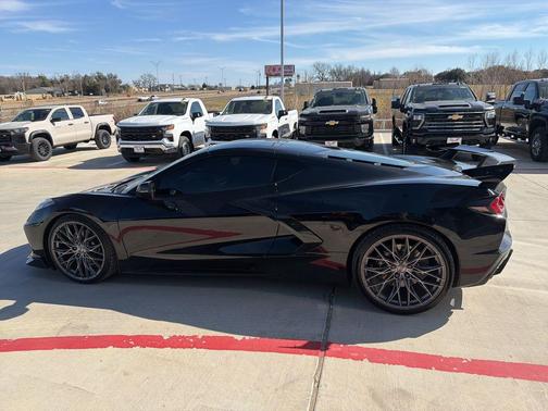 2025 Chevrolet Corvette Stingray w/1LT