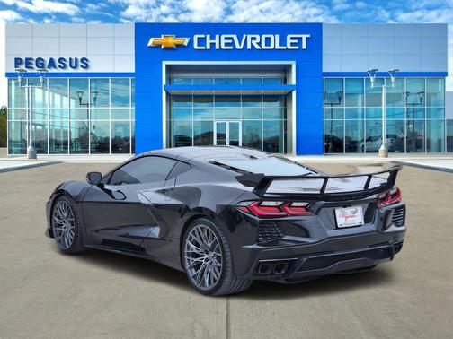 2025 Chevrolet Corvette Stingray w/1LT