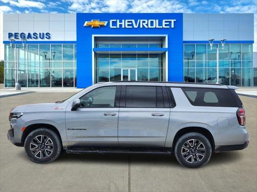 2023 Chevrolet Suburban 4WD Z71