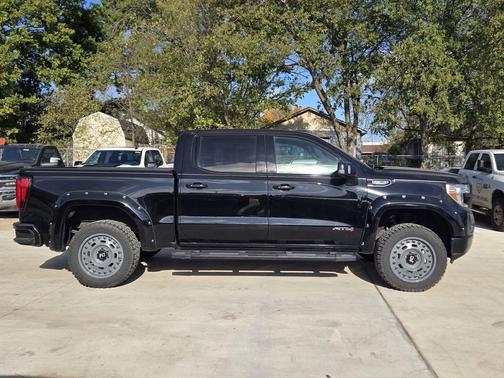 2019 GMC Sierra 1500 AT4