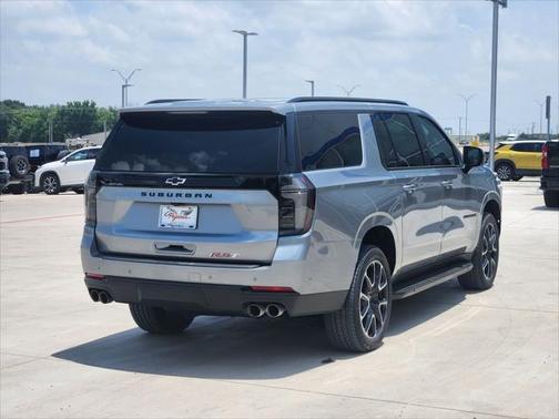 2025 Chevrolet Suburban RST