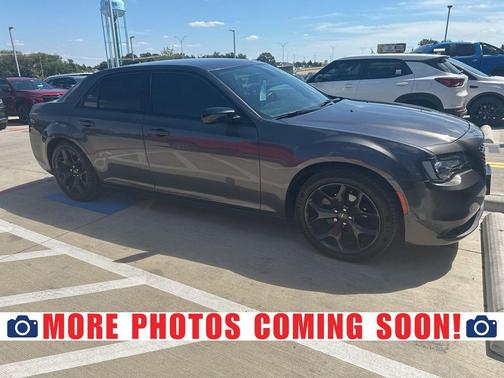 2021 Chrysler 300 Touring