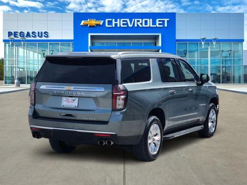 2023 Chevrolet Suburban Premier