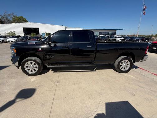 2019 RAM 2500 Big Horn Crew Cab 4x4 8' Box