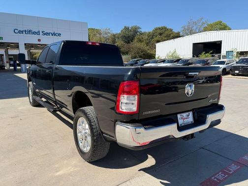 2019 RAM 2500 Big Horn Crew Cab 4x4 8' Box