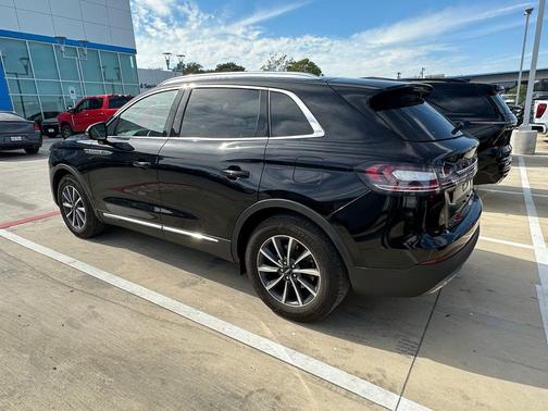 2021 Lincoln Nautilus Standard