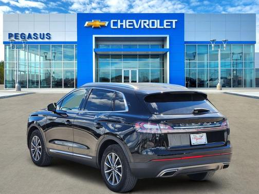 2021 Lincoln Nautilus Standard