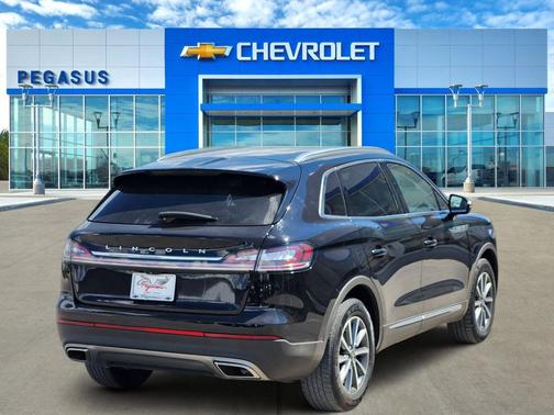 2021 Lincoln Nautilus Standard