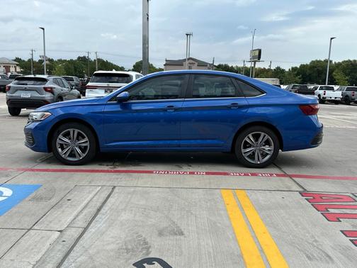 Rising Blue Metallic 2022 Volkswagen Jetta 1.5T SE