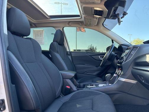 Crystal White Pearl 2023 Subaru Forester Premium