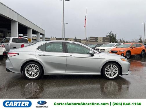 2018 Toyota Camry Hybrid XLE