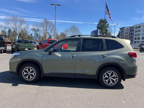 Jasper Green Metallic 2019 Subaru Forester Premium