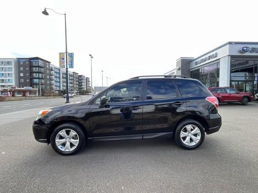 2015 Subaru Forester 2.5i