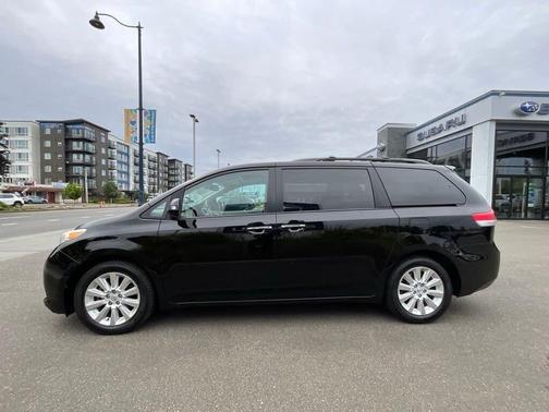 Black 2013 Toyota Sienna Limited