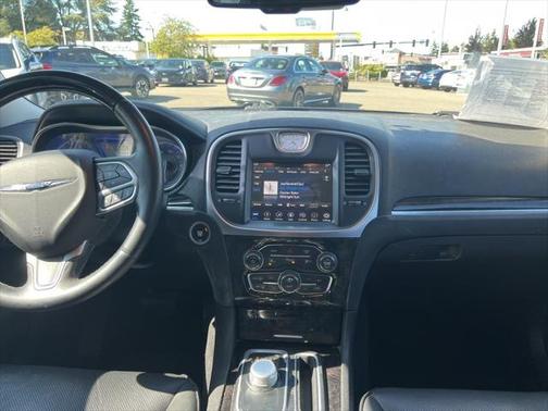 2018 Chrysler 300 Limited
