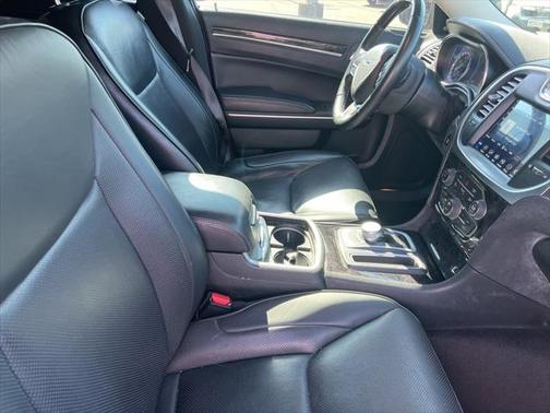 2018 Chrysler 300 Limited