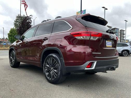 Mica 2017 Toyota Highlander Hybrid Platinum