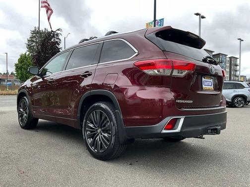 Mica 2017 Toyota Highlander Hybrid Platinum