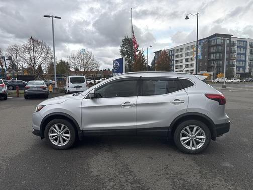 2017 Nissan Rogue Sport SV