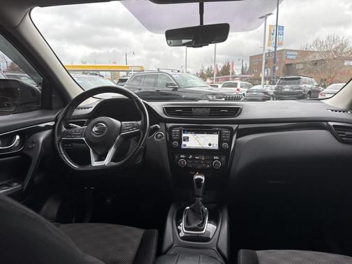 2017 Nissan Rogue Sport SV