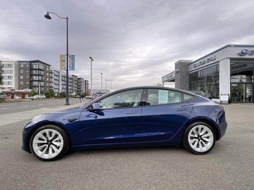 2022 Tesla Model 3 Long Range