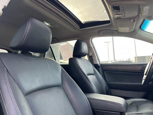 Ice Silver Metallic 2018 Subaru Outback 2.5i Limited