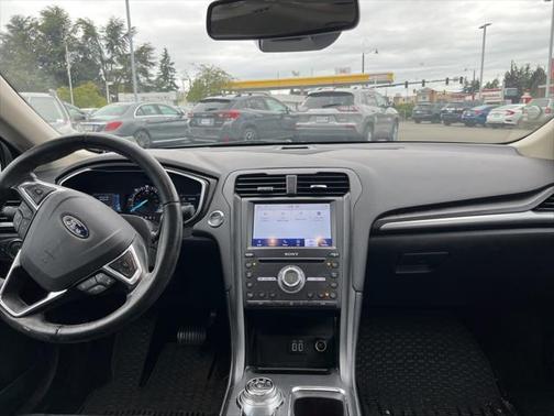 2020 Ford Fusion Plug-In Hybrid Titanium