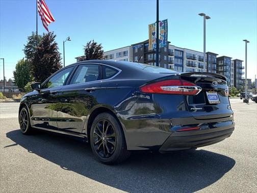2020 Ford Fusion Plug-In Hybrid Titanium