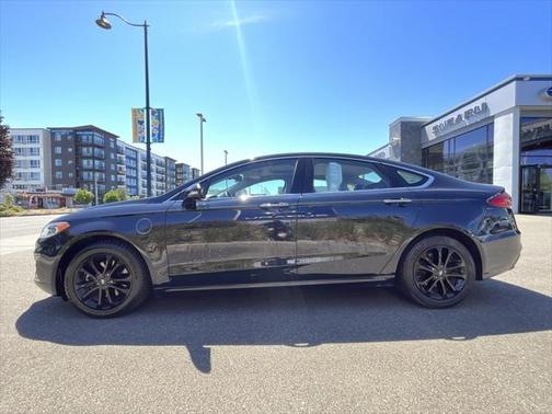 2020 Ford Fusion Plug-In Hybrid Titanium