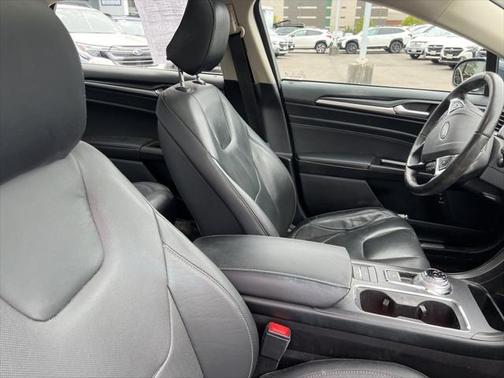 2020 Ford Fusion Plug-In Hybrid Titanium