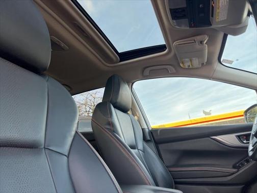 Crystal White Pearl 2021 Subaru Crosstrek Limited