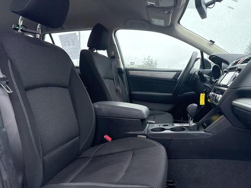 2018 Subaru Outback 2.5i