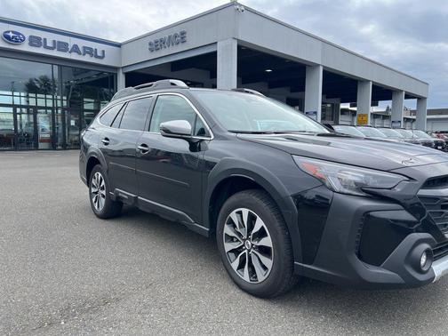 Crystal Black Silica 2024 Subaru Outback Touring XT