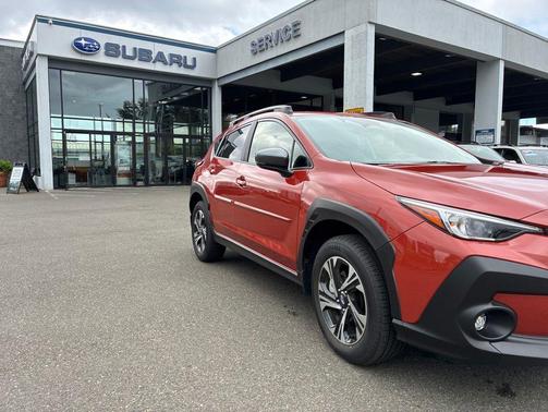 Sun Blaze Pearl 2025 Subaru Crosstrek Premium