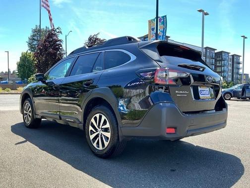 Crystal Black Silica 2025 Subaru Outback Premium