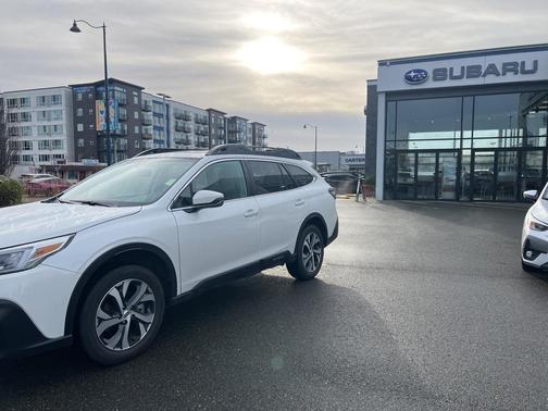 2022 Subaru Outback Limited XT