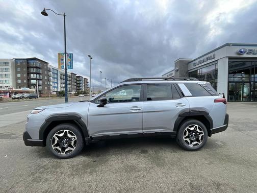 Ice Silver Metallic 2026 Subaru Outback Touring