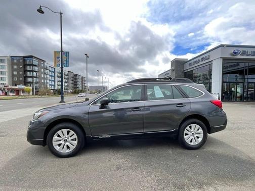 Magnetite Gray Metallic 2019 Subaru Outback 2.5i