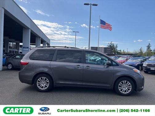 2015 Toyota Sienna XLE