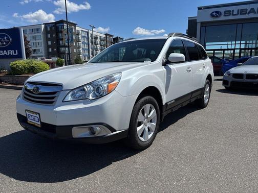 Satin White Pearl 2011 Subaru Outback 2.5 i Premium