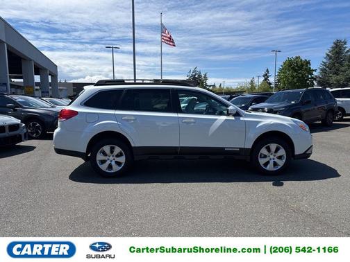 Satin White Pearl 2011 Subaru Outback 2.5 i Premium