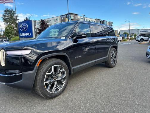 2025 Rivian R1S Adventure Dual Motor Standard Pack