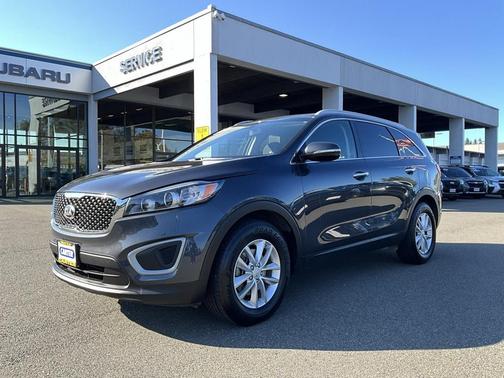 2018 Kia Sorento LX