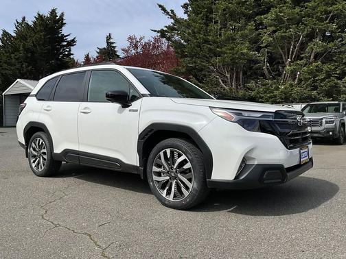 Crystal White Pearl 2026 Subaru Forester Hybrid Touring