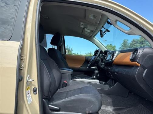 2017 Toyota Tacoma SR5