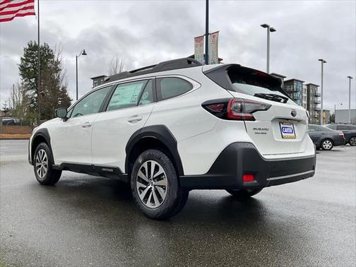 2025 Subaru Outback Base